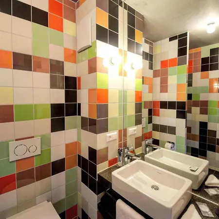 Elferrooms Hotel 3*