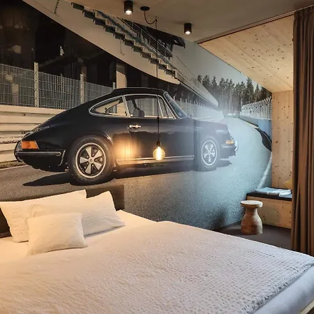 Hotel Elferrooms